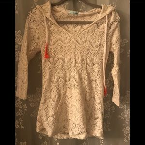 Maurice’s hooded lace shirt